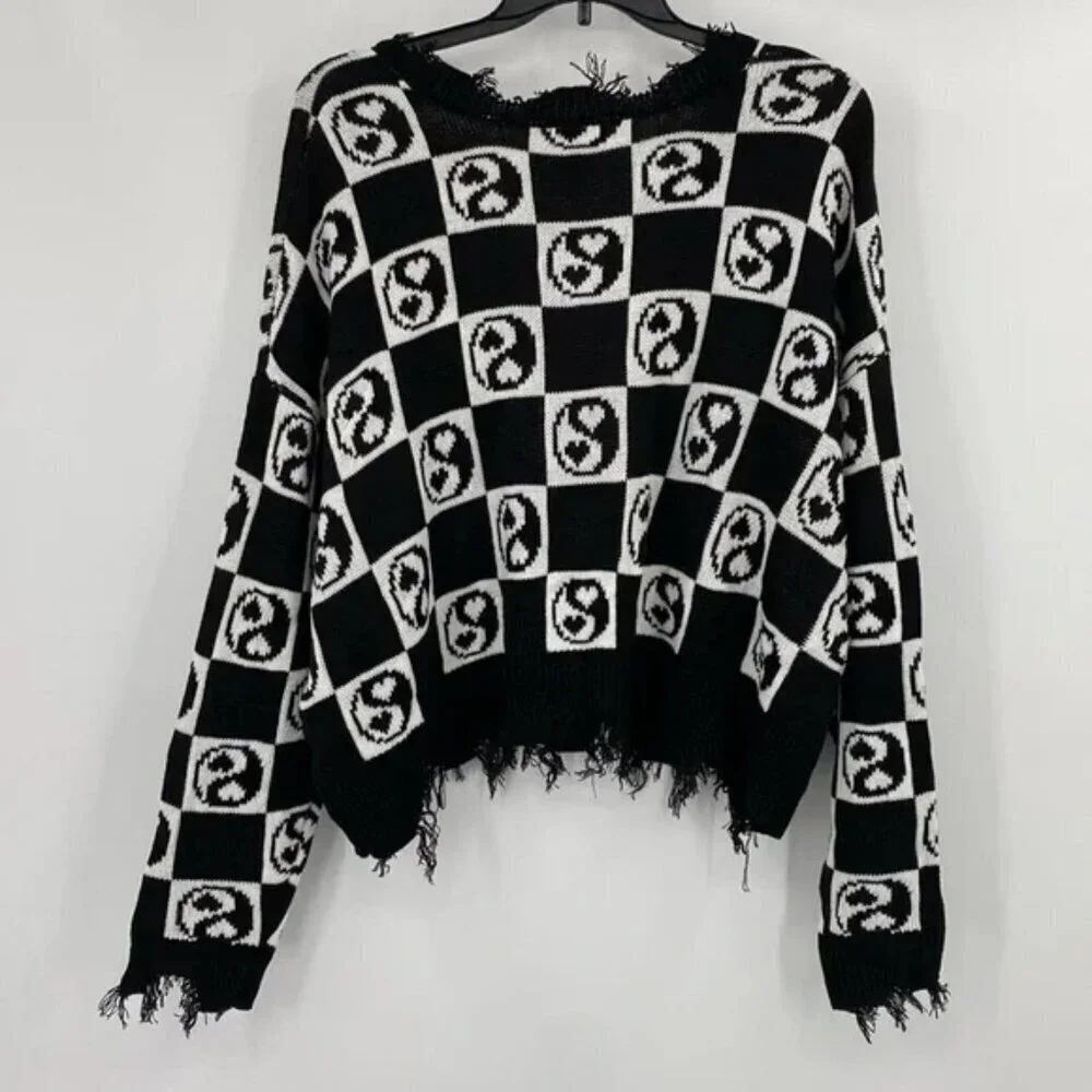 Distressed Sweater - Picture 4 of 4